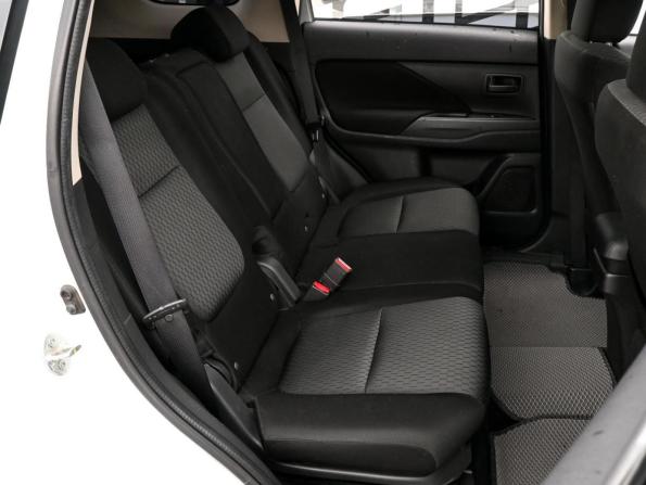 Mitsubishi Outlander III Рестайлинг 2 с пробегом 2015 года, цена 1 819 800 рублей, 73807 км, внедорожник, Автокод Объявления
