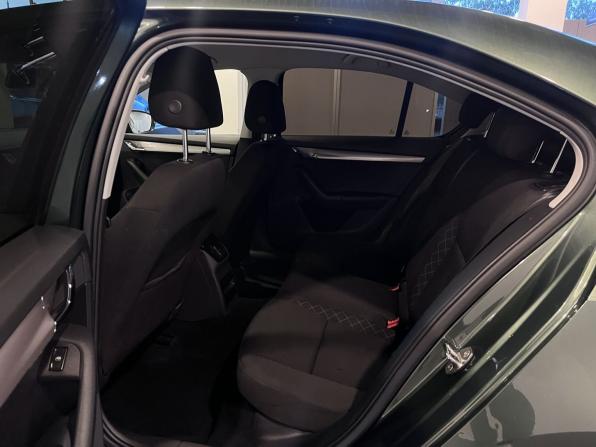 Skoda Octavia III (A7) Рестайлинг с пробегом 2019 года, цена 1 671 000 рублей, 142935 км, лифтбек, Автокод Объявления