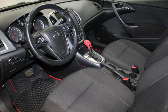 Opel Astra J Рестайлинг с пробегом 2012 года, цена 999 000 рублей, 137469 км, хэтчбек, Автокод Объявления