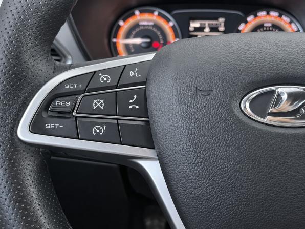 Lada (ВАЗ) Vesta I Рестайлинг (NG) с пробегом 2023 года, цена 1 099 000 рублей, 102176 км, седан, Автокод Объявления