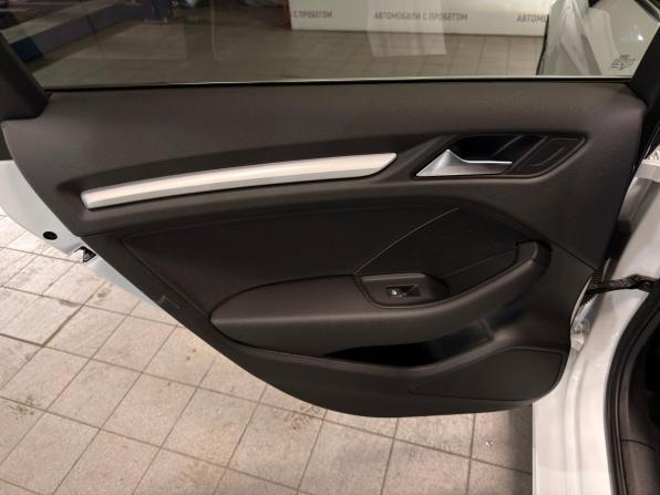 Audi A3 III (8V) Рестайлинг с пробегом 2019 года, цена 1 799 000 рублей, 110000 км, седан, Автокод Объявления