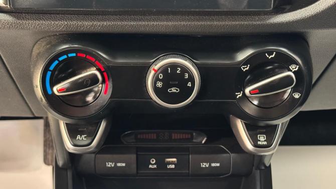 Kia Rio IV с пробегом 2019 года, цена 1 700 000 рублей, 35290 км, хэтчбек, Автокод Объявления