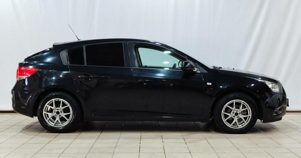 Chevrolet Cruze I Нижневартовск  - изображение 4