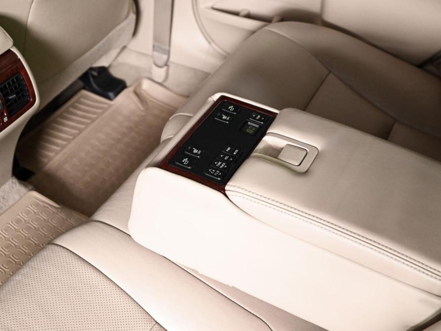 Toyota Camry VII (XV50) Екатеринбург  - изображение 15