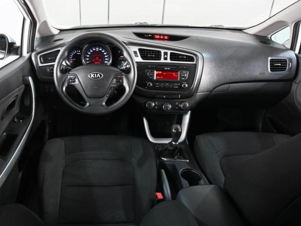 Kia Ceed II с пробегом 2014 года, цена 950 000 рублей, 160074 км, хэтчбек, Автокод Объявления