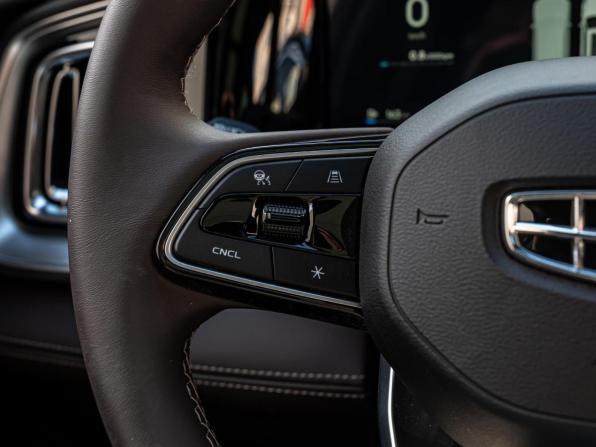 Geely Monjaro I Рестайлинг 2 с пробегом 2026 года, цена 4 130 000 рублей, 23 км, внедорожник, Автокод Объявления