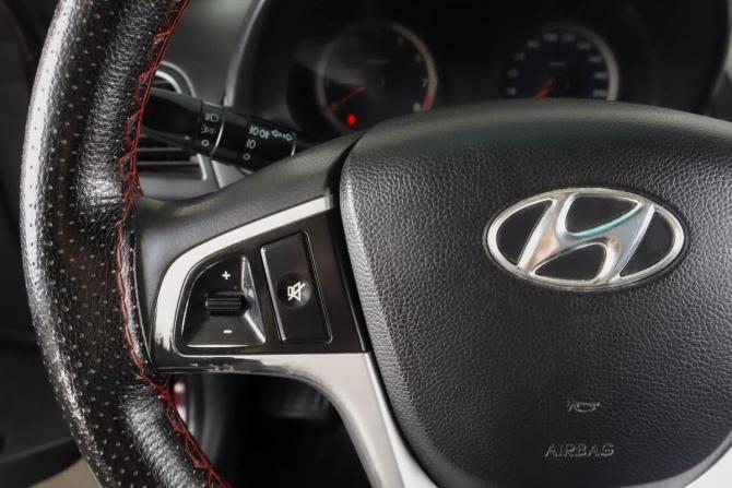 Hyundai Solaris I с пробегом 2011 года, цена 529 000 рублей, 425500 км, хэтчбек, Автокод Объявления