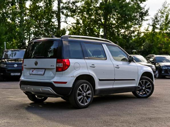 Skoda Yeti I Рестайлинг с пробегом 2017 года, цена 900 000 рублей, 284275 км, внедорожник, Автокод Объявления