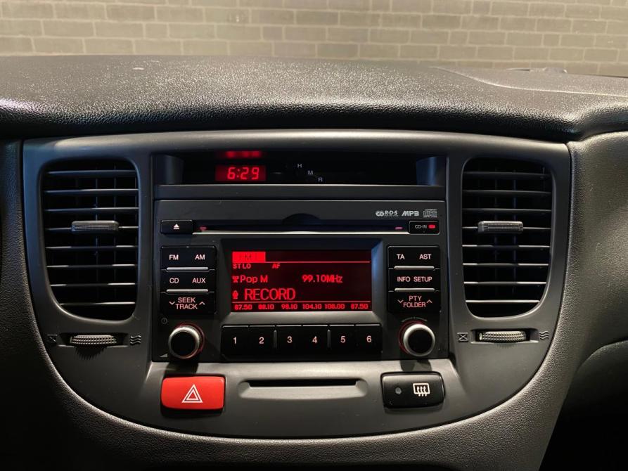 Kia Rio II Рестайлинг Челябинск  - изображение 12