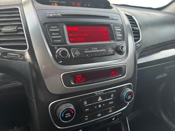 Kia Sorento II Рестайлинг с пробегом 2018 года, цена 1 350 000 рублей, 200697 км, внедорожник, Автокод Объявления