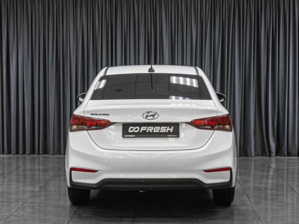Hyundai Solaris II с пробегом 2019 года, цена 1 229 000 рублей, 62114 км, седан, Автокод Объявления