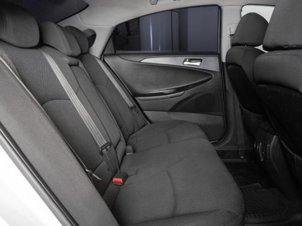 Hyundai Sonata VI (YF) с пробегом 2010 года, цена 900 000 рублей, 273094 км, седан, Автокод Объявления
