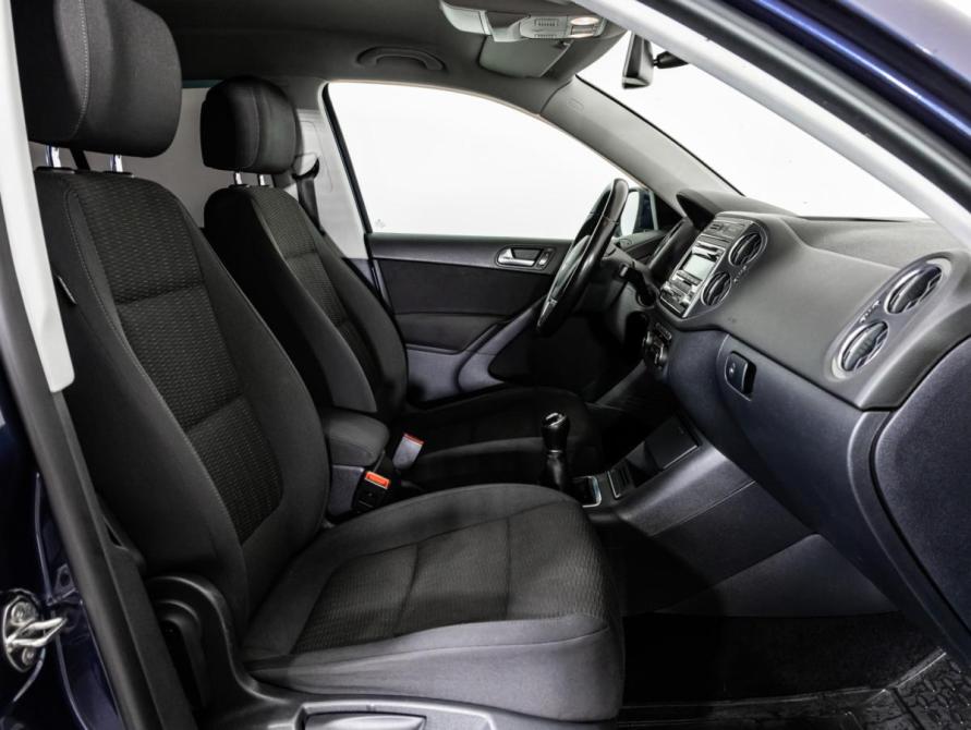 Volkswagen Tiguan I Рестайлинг Санкт-Петербург  - изображение 17