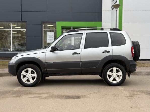 Chevrolet Niva I Рестайлинг с пробегом 2015 года, цена 650 000 рублей, 99144 км, внедорожник, Автокод Объявления
