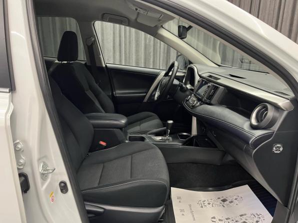 Toyota RAV4 IV (XA40) Рестайлинг с пробегом 2018 года, цена 2 379 000 рублей, 152000 км, внедорожник, Автокод Объявления