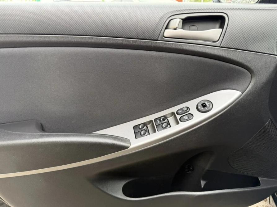 Hyundai Solaris I Рестайлинг Набережные Челны  - изображение 6