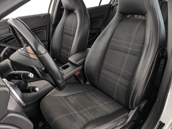 Mercedes-Benz GLA I (X156) с пробегом 2015 года, цена 1 750 000 рублей, 133527 км, внедорожник, Автокод Объявления
