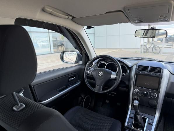 Suzuki Grand Vitara II Рестайлинг с пробегом 2011 года, цена 970 000 рублей, 73000 км, внедорожник, Автокод Объявления