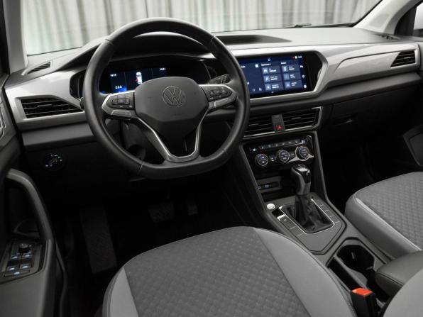 Volkswagen Taos I с пробегом 2022 года, цена 2 600 000 рублей, 45227 км, внедорожник, Автокод Объявления
