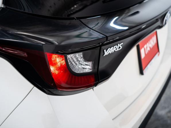 Toyota Yaris IV с пробегом 2020 года, цена 985 000 рублей, 96027 км, хэтчбек, Автокод Объявления