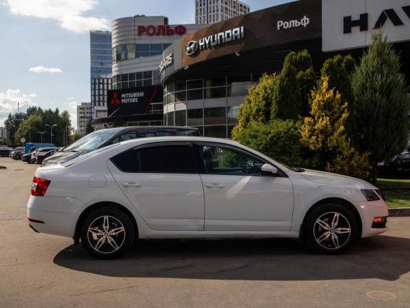 Skoda Octavia III (A7) Рестайлинг с пробегом 2018 года, цена 938 000 рублей, 177601 км, лифтбек, Автокод Объявления