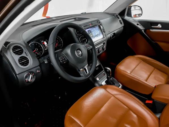 Volkswagen Tiguan I Рестайлинг с пробегом 2016 года, цена 1 779 000 рублей, 136540 км, внедорожник, Автокод Объявления