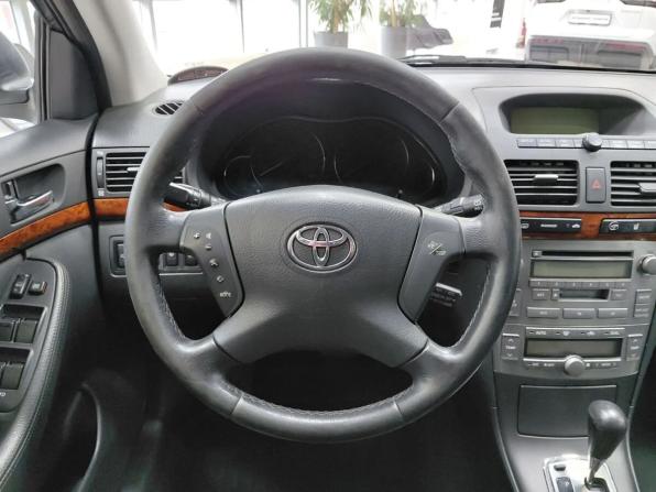 Toyota Avensis II с пробегом 2004 года, цена 600 000 рублей, 243984 км, седан, Автокод Объявления