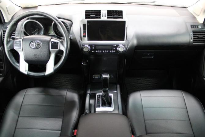 Toyota Land Cruiser Prado 150 Series Рестайлинг 1 с пробегом 2013 года, цена 3 085 000 рублей, 254466 км, внедорожник, Автокод Объявления