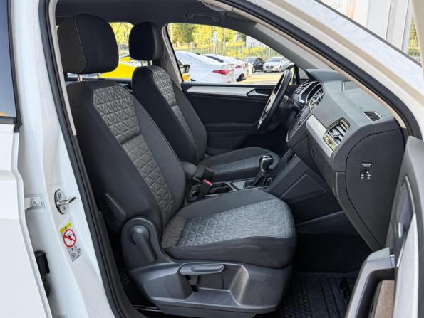 Volkswagen Tiguan II Рестайлинг с пробегом 2021 года, цена 2 879 000 рублей, 49251 км, внедорожник, Автокод Объявления