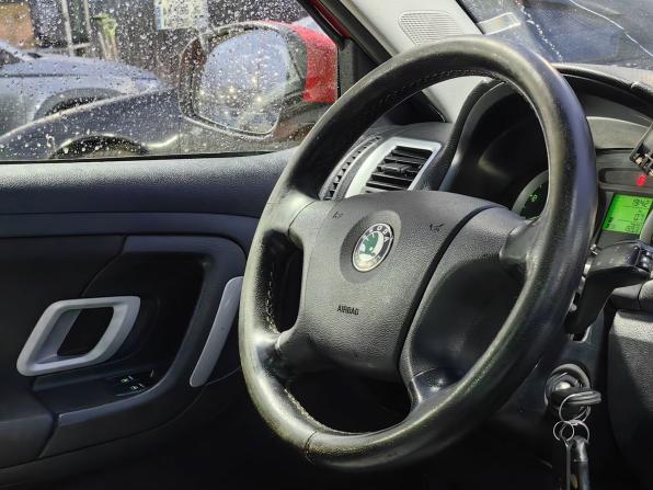 Skoda Fabia II с пробегом 2009 года, цена 214 900 рублей, 294000 км, универсал, Автокод Объявления
