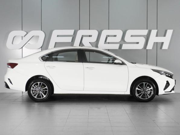 Kia K3 II (China Market) Рестайлинг с пробегом 2024 года, цена 2 425 000 рублей, 1564 км, седан, Автокод Объявления