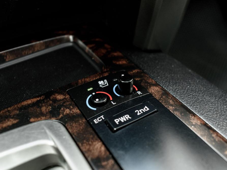Toyota Land Cruiser 200 Series Рестайлинг 1 Екатеринбург  - изображение 29