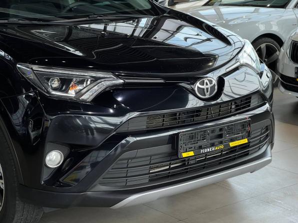 Toyota RAV4 IV (XA40) Рестайлинг с пробегом 2017 года, цена 2 420 000 рублей, 152831 км, внедорожник, Автокод Объявления
