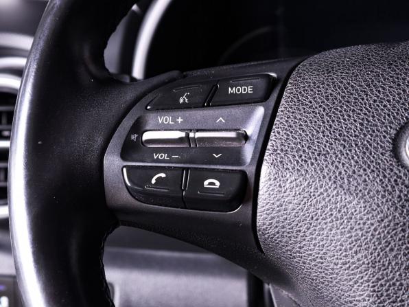 Hyundai Kona I с пробегом 2019 года, цена 1 749 000 рублей, 114170 км, внедорожник, Автокод Объявления