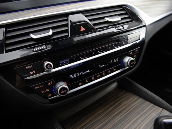 BMW 5 серии VII (G30/G31/G38) с пробегом 2017 года, цена 2 749 000 рублей, 154697 км, седан, Автокод Объявления