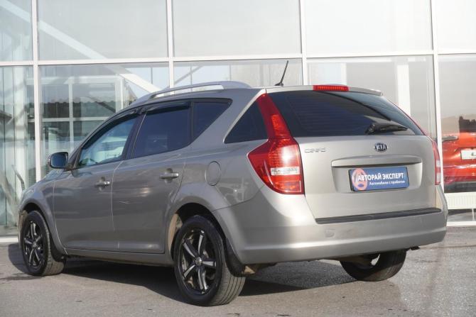 Kia Ceed I Рестайлинг с пробегом 2010 года, цена 689 000 рублей, 218000 км, универсал, Автокод Объявления