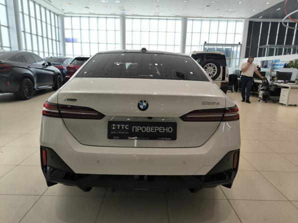 BMW 5 серии VIII (G60/G61/G68) с пробегом 2024 года, цена 7 700 000 рублей, 67418 км, седан, Автокод Объявления