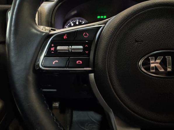 Kia Sportage IV Рестайлинг с пробегом 2021 года, цена 2 659 000 рублей, 55000 км, внедорожник, Автокод Объявления