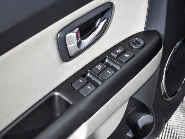 Kia Soul I Рестайлинг с пробегом 2013 года, цена 645 000 рублей, 291300 км, хэтчбек, Автокод Объявления