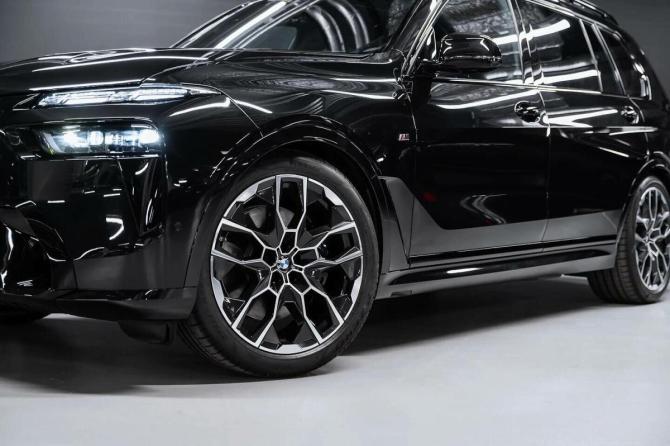 Новый BMW X7 I (G07) Рестайлинг 2026 года, цена 17 600 000 рублей, внедорожник, Автокод Объявления