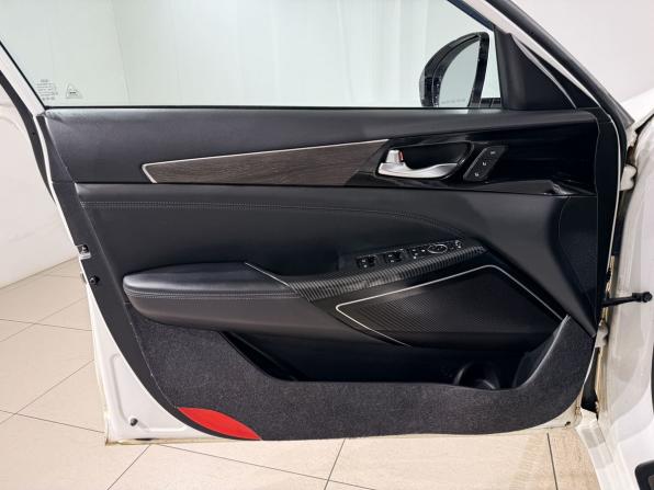 Kia K7 YG (II) Рестайлинг с пробегом 2019 года, цена 3 299 000 рублей, 115580 км, седан, Автокод Объявления