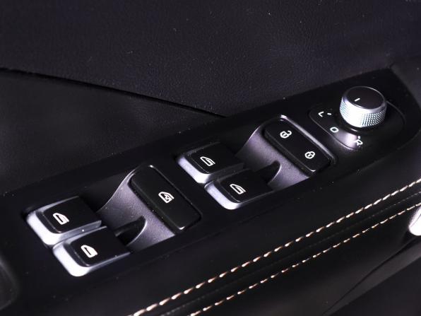 Geely Coolray I с пробегом 2023 года, цена 1 595 000 рублей, 33339 км, внедорожник, Автокод Объявления