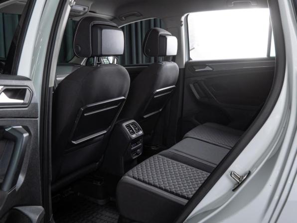 Volkswagen Tiguan II с пробегом 2018 года, цена 2 480 000 рублей, 224343 км, внедорожник, Автокод Объявления