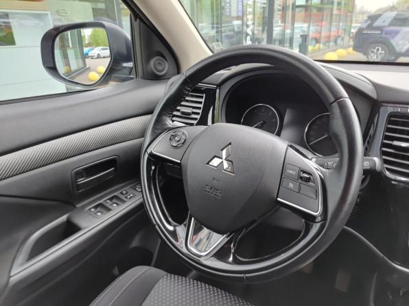 Mitsubishi Outlander III Рестайлинг 2 с пробегом 2017 года, цена 1 976 000 рублей, 127268 км, внедорожник, Автокод Объявления