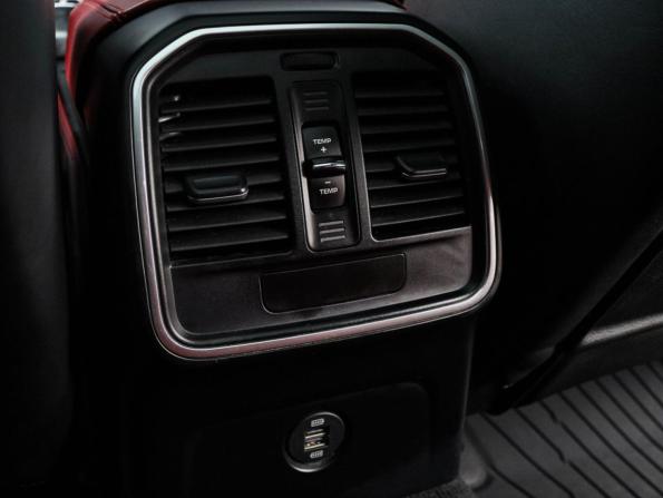 Porsche Macan I с пробегом 2017 года, цена 3 450 000 рублей, 124920 км, внедорожник, Автокод Объявления
