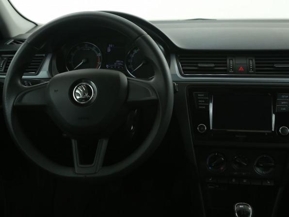 Skoda Rapid I Рестайлинг с пробегом 2019 года, цена 1 085 000 рублей, 137000 км, лифтбек, Автокод Объявления