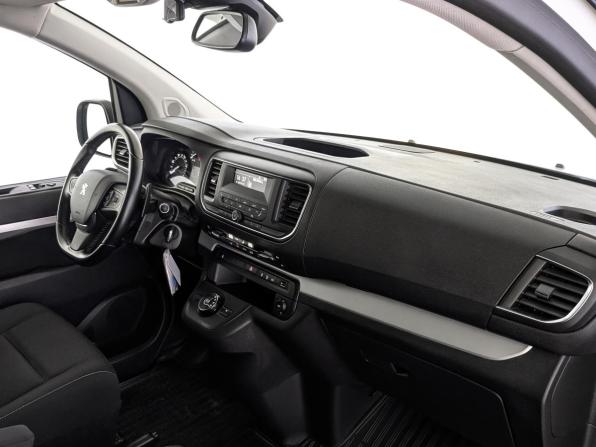 Peugeot Traveller I с пробегом 2019 года, цена 2 895 000 рублей, 42225 км, минивэн, Автокод Объявления