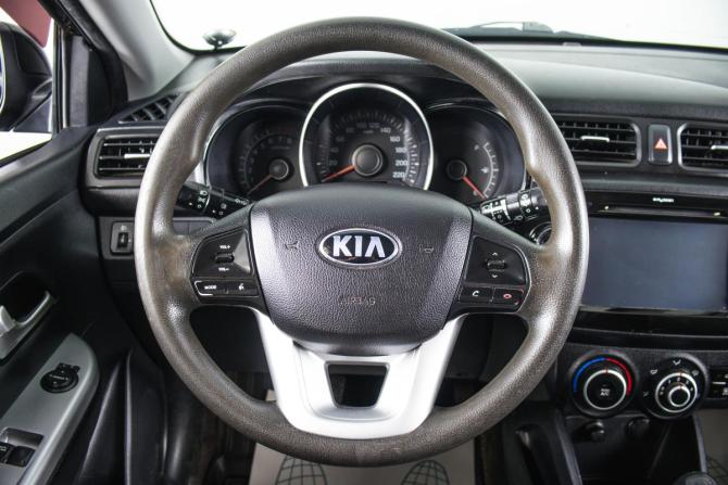 Kia Rio III с пробегом 2013 года, цена 849 000 рублей, 208000 км, хэтчбек, Автокод Объявления