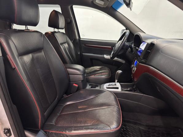 Hyundai Santa Fe II с пробегом 2008 года, цена 1 020 000 рублей, 231780 км, внедорожник, Автокод Объявления