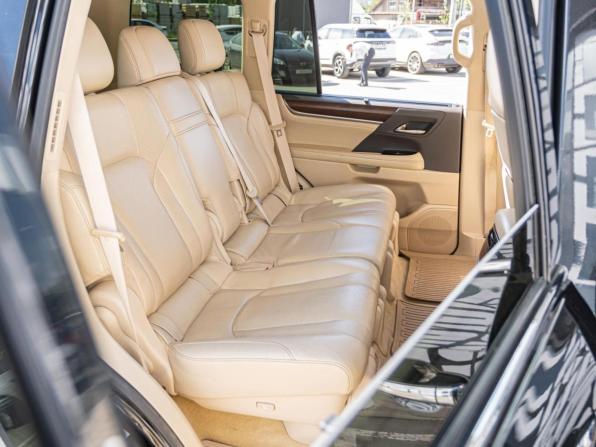 Lexus LX III Рестайлинг 2 с пробегом 2016 года, цена 5 870 000 рублей, 249169 км, внедорожник, Автокод Объявления